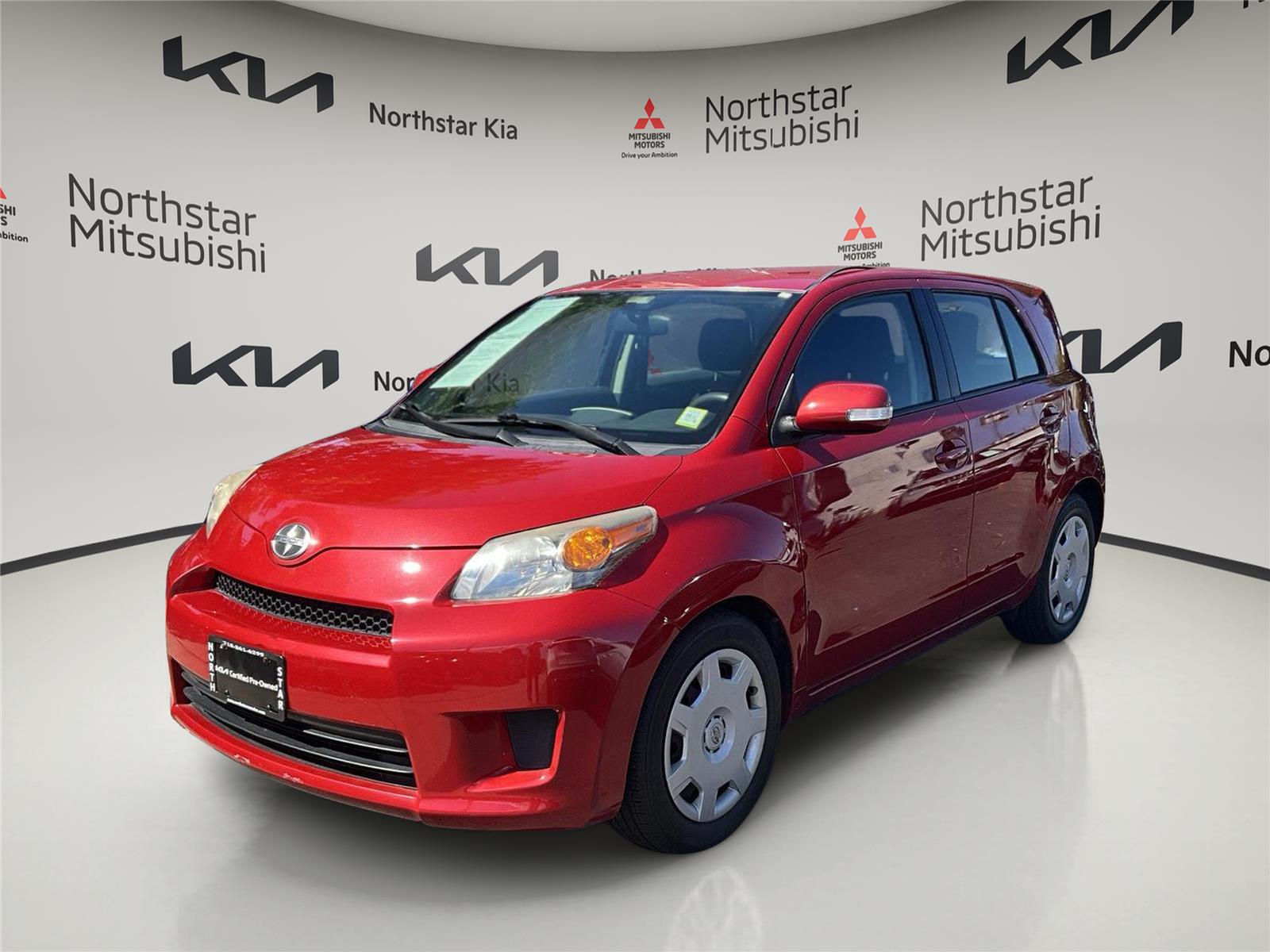 Barcelona Red Metallic 2013 Scion xD Base Hatchback Front-Wheel Drive Automatic