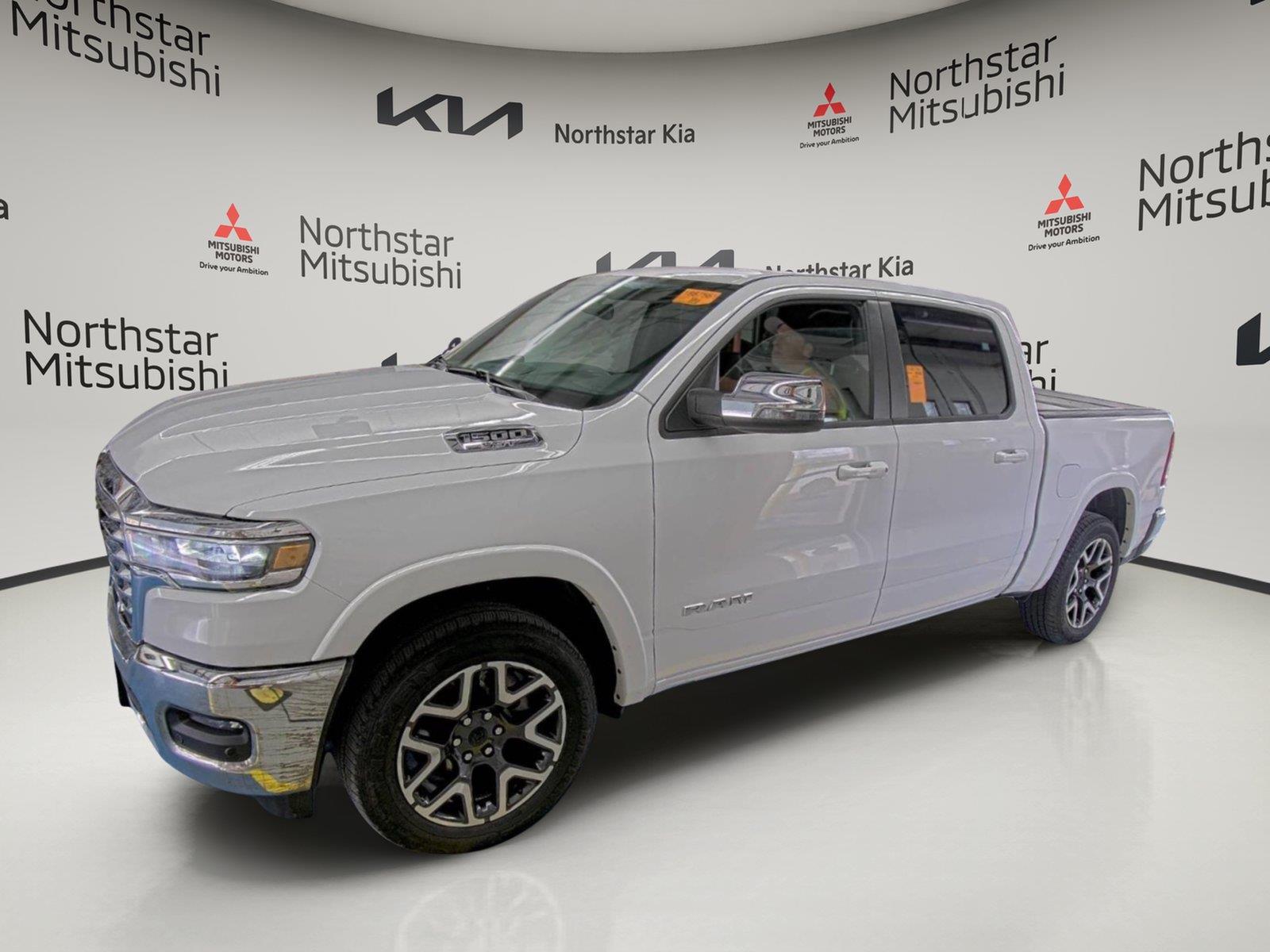 Bright White Clearcoat 2025 RAM 1500 Pickup Truck Four-Wheel Drive 8-Speed Automatic