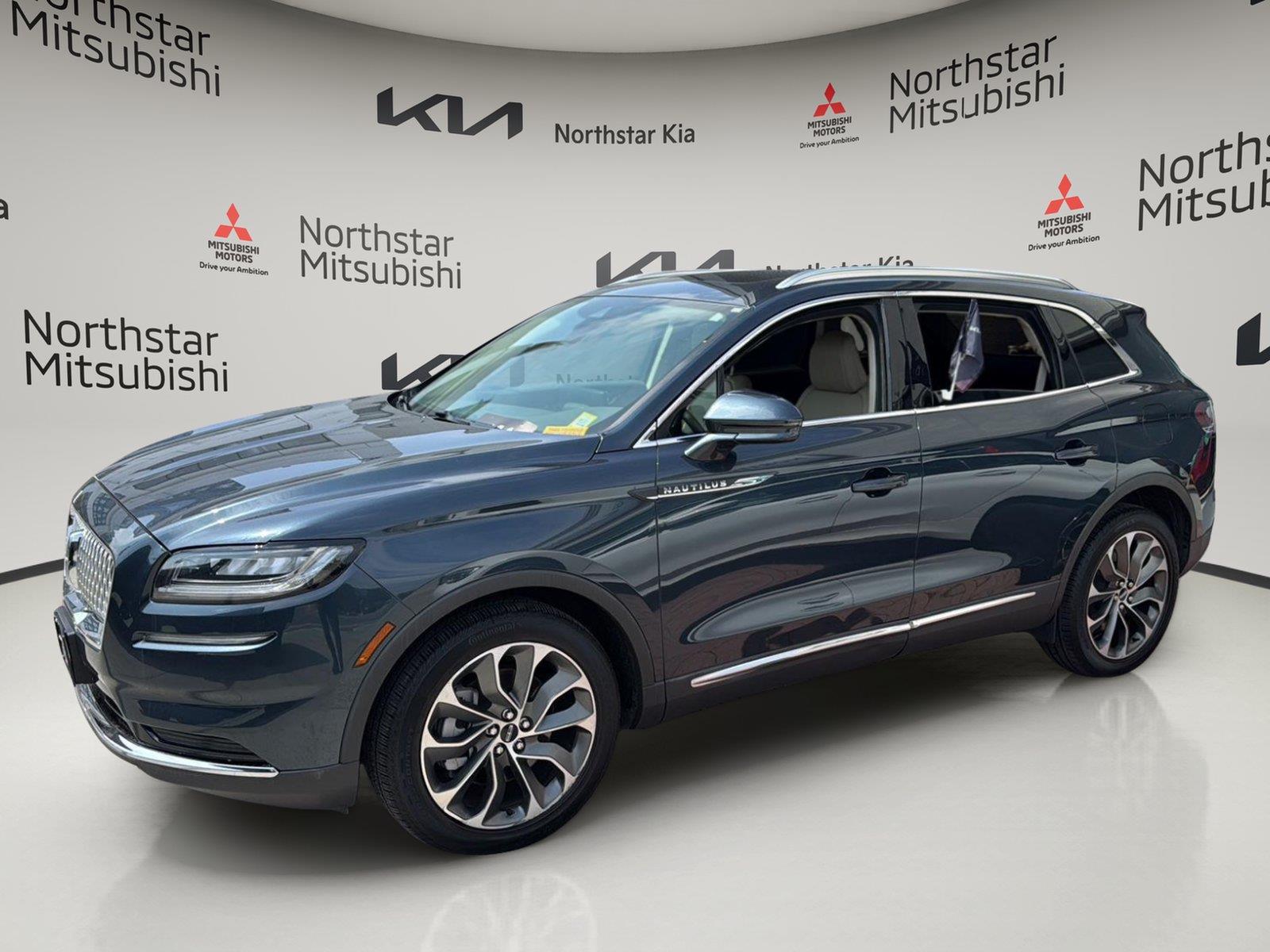Flight Blue Metallic Clearcoat 2023 Lincoln Nautilus SUV / Crossover All-Wheel Drive 8-Speed Automatic