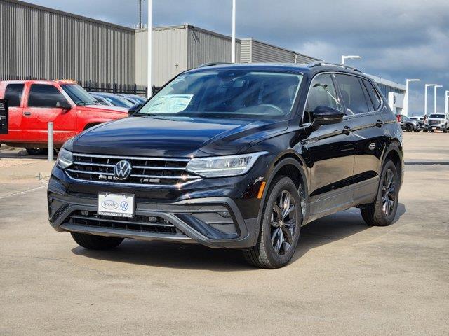 2024 Volkswagen Tiguan SE 2