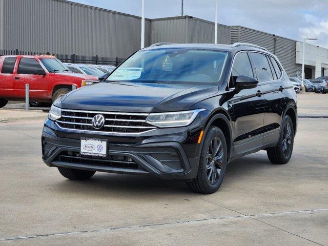 2024 Volkswagen Tiguan SE 2