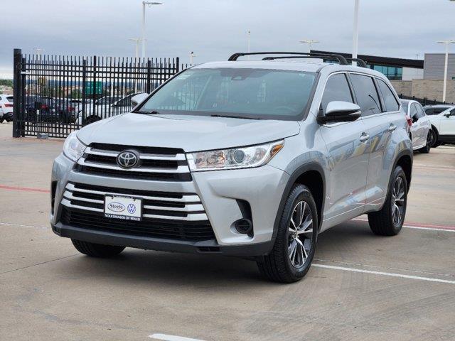 2018 Toyota Highlander LE 2