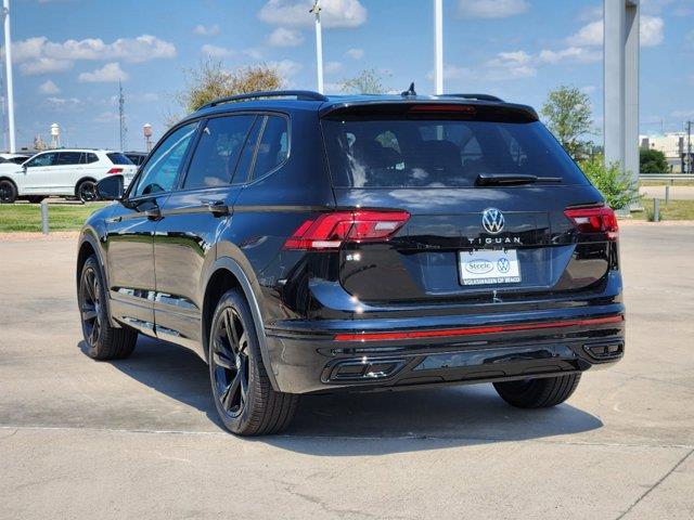 2024 Volkswagen Tiguan SE R-Line Black 4