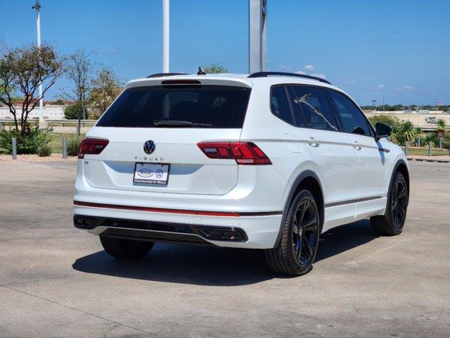 2024 Volkswagen Tiguan SE R-Line Black 3