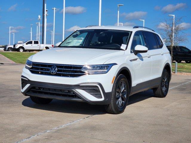 2024 Volkswagen Tiguan SE 2