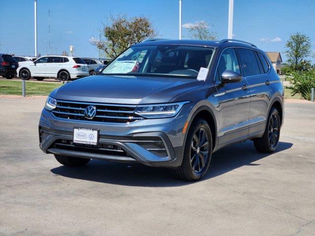 2024 Volkswagen Tiguan SE 2