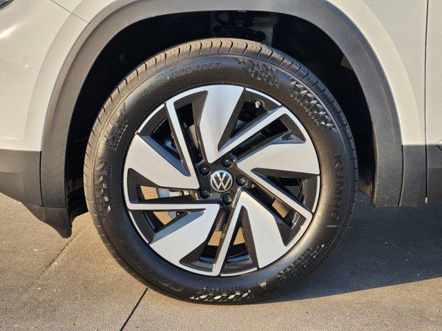 2024 Volkswagen Atlas 2.0T SE w/Technology 7