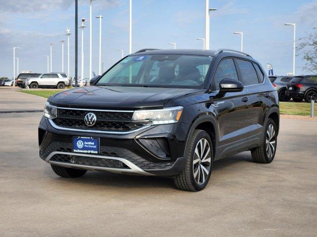 2024 Volkswagen Taos SE 2