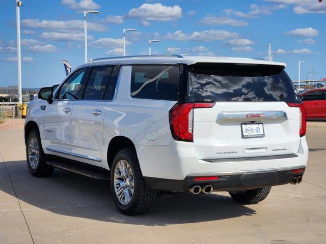 2023 GMC Yukon XL Denali 3