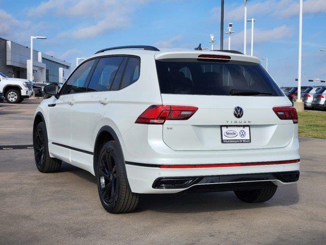 2024 Volkswagen Tiguan SE R-Line Black 4