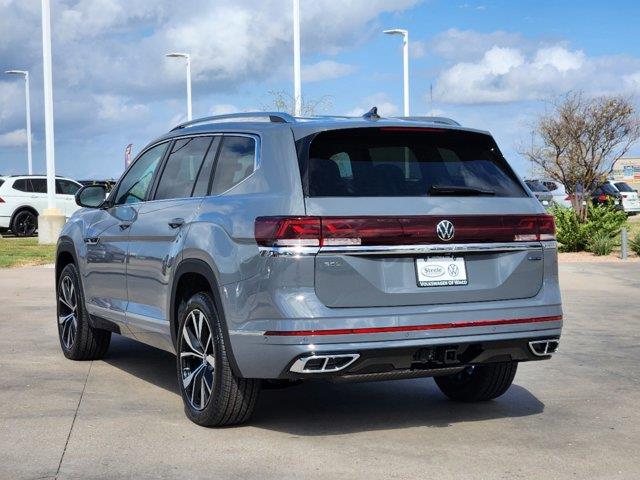 2025 Volkswagen Atlas 2.0T SEL Premium R-Line 4