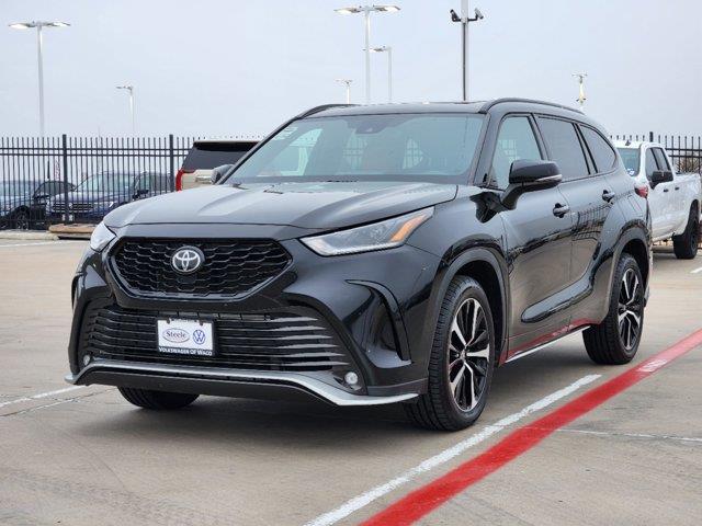 2021 Toyota Highlander XSE 2