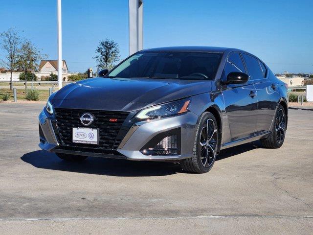 2024 Nissan Altima 2.5 SR 2