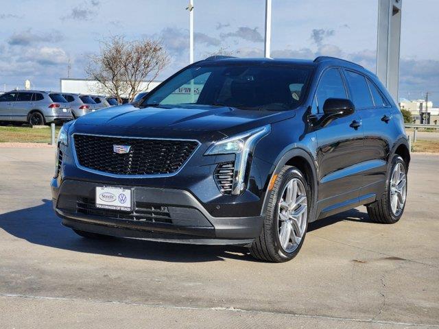 2020 Cadillac XT4 FWD Sport 2