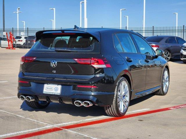 2024 Volkswagen Golf R  3