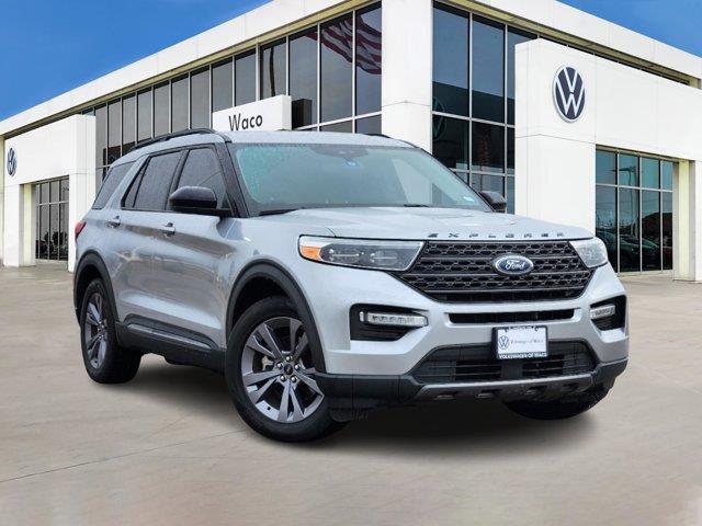 2022 Ford Explorer XLT 1