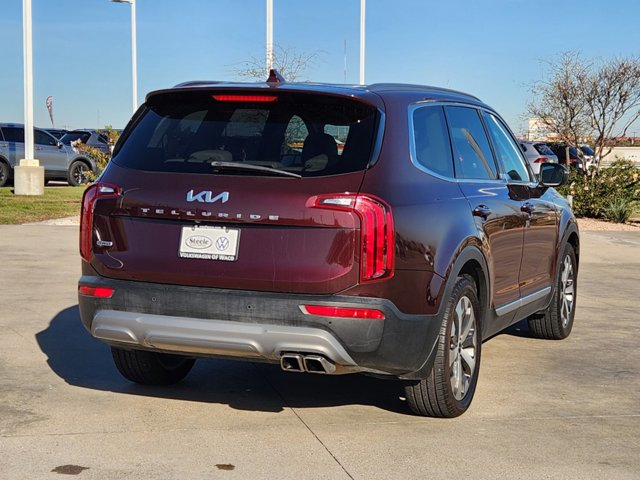 2022 Kia Telluride S 3