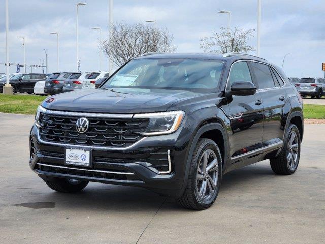 2024 Volkswagen Atlas Cross Sport 2.0T SEL R-Line 2