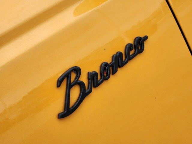 2022 Ford Bronco Black Diamond 8