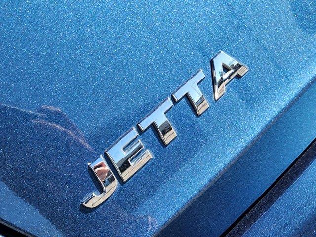 2021 Volkswagen Jetta SE 8