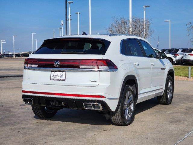 2024 Volkswagen Atlas Cross Sport 2.0T SEL R-Line 3