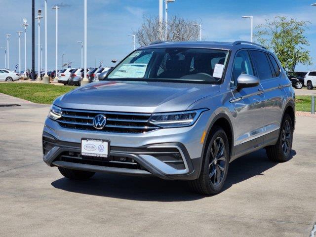 2024 Volkswagen Tiguan SE 2