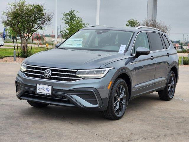 2024 Volkswagen Tiguan SE 2