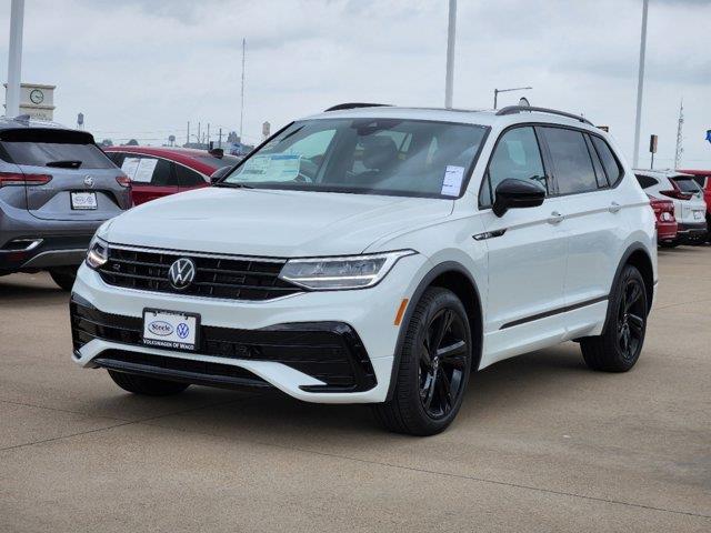 2024 Volkswagen Tiguan SE R-Line Black 2