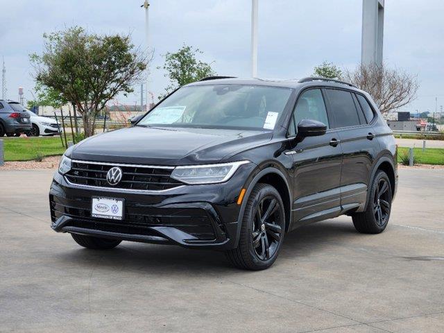 2024 Volkswagen Tiguan SE R-Line Black 2