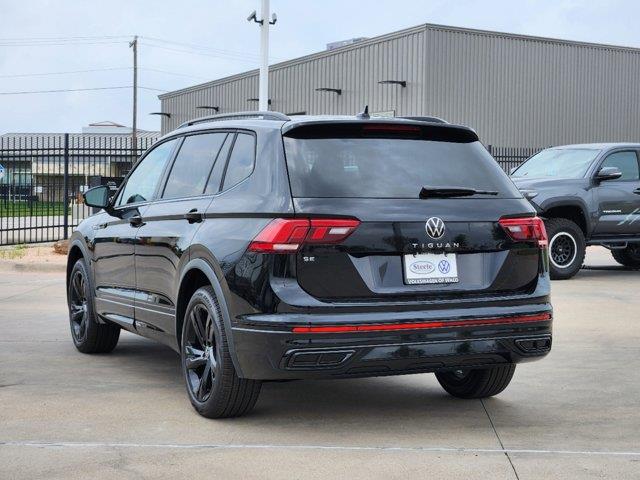 2024 Volkswagen Tiguan SE R-Line Black 4