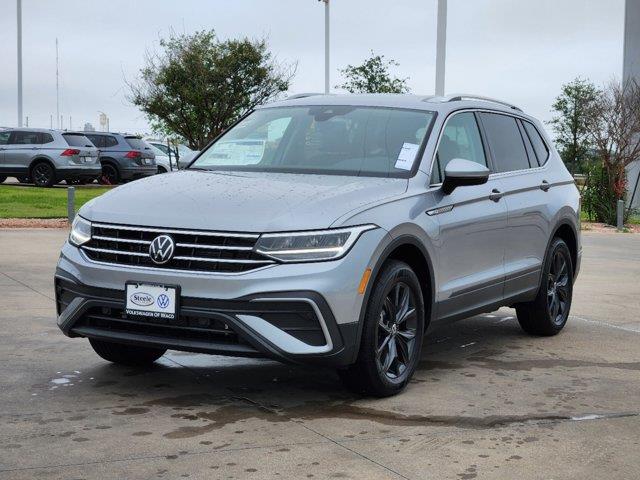 2024 Volkswagen Tiguan SE 2