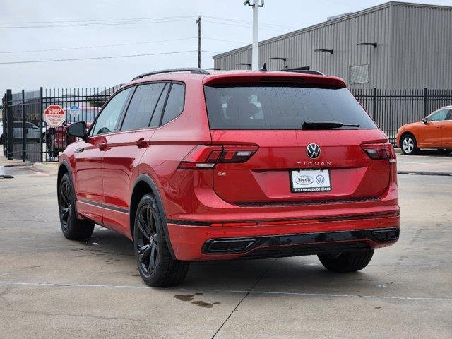 2024 Volkswagen Tiguan SE R-Line Black 4