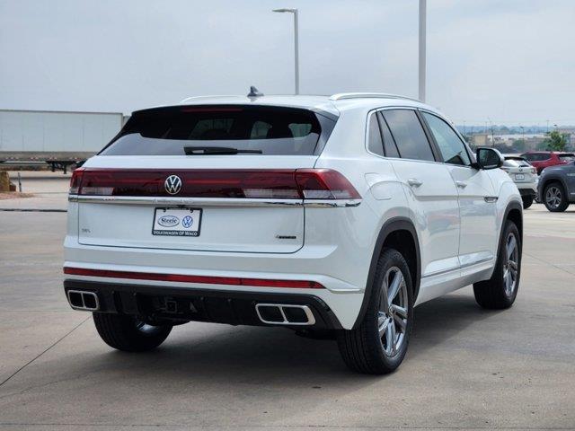 2024 Volkswagen Atlas Cross Sport 2.0T SEL R-Line 3