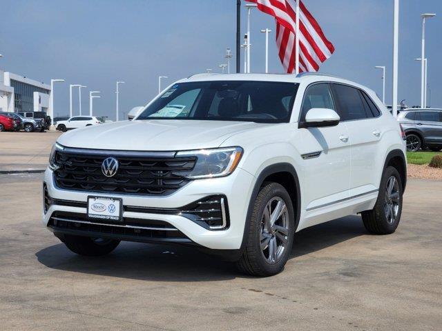 2024 Volkswagen Atlas Cross Sport 2.0T SEL R-Line 2