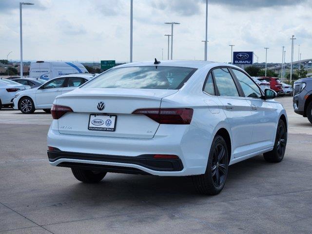 2024 Volkswagen Jetta SE 3