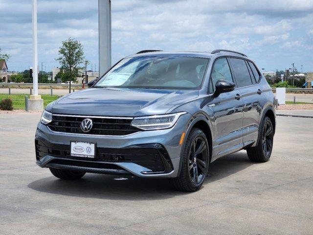 2024 Volkswagen Tiguan SE R-Line Black 2