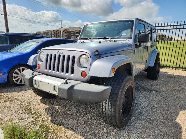 2013 Jeep Wrangler Unlimited Sahara 2