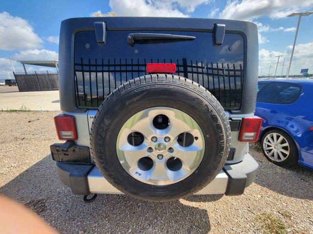 2013 Jeep Wrangler Unlimited Sahara 4