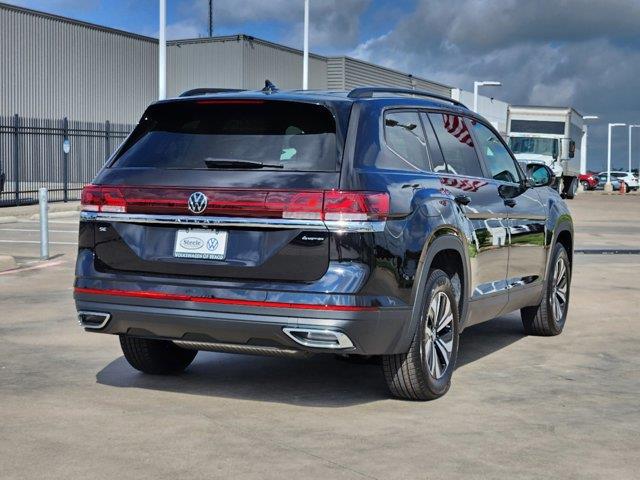 2024 Volkswagen Atlas 2.0T SE 3