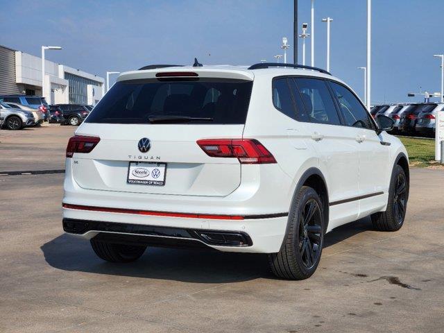 2024 Volkswagen Tiguan SE R-Line Black 3