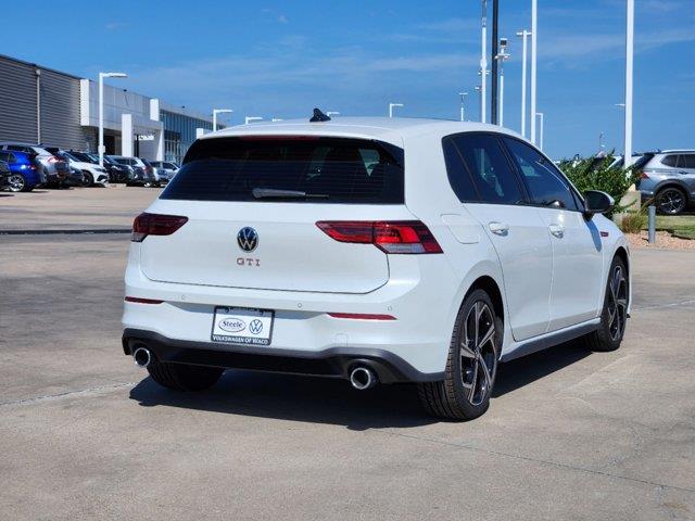 2024 Volkswagen Golf GTI SE 3