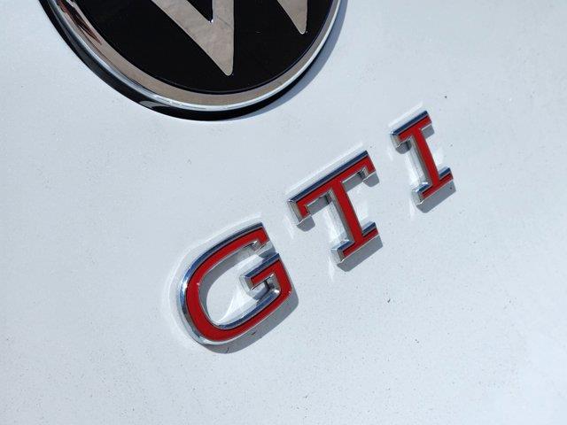 2024 Volkswagen Golf GTI SE 8