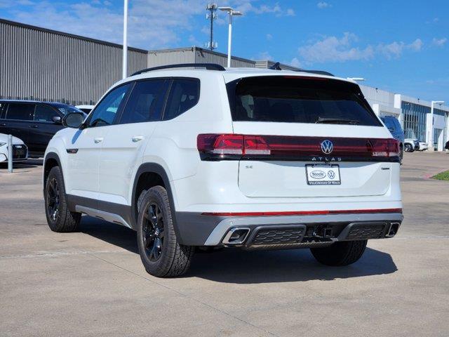 2024 Volkswagen Atlas 2.0T Peak Edition SE w/Technology 4