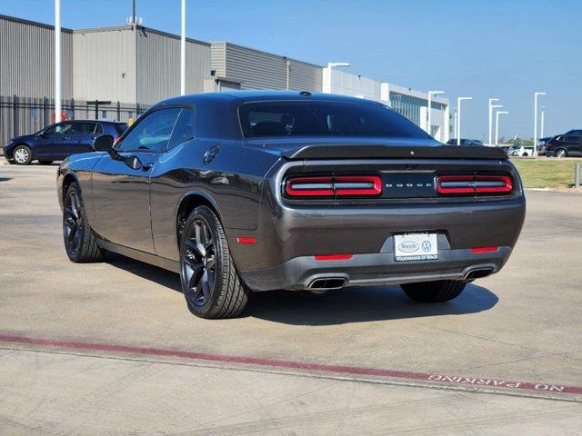 2019 Dodge Challenger SXT 4