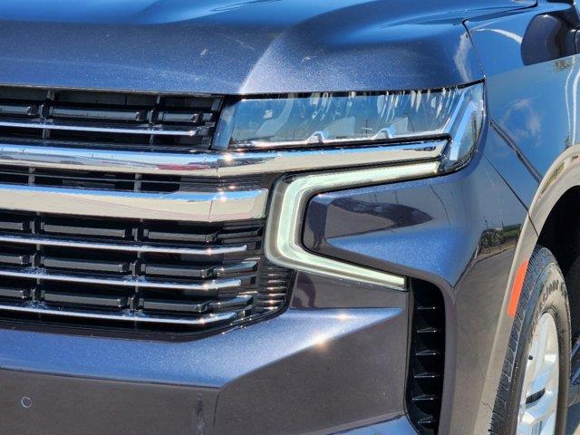 2022 Chevrolet Suburban LT 5