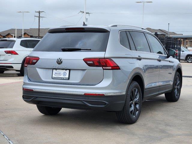 2024 Volkswagen Tiguan SE 3