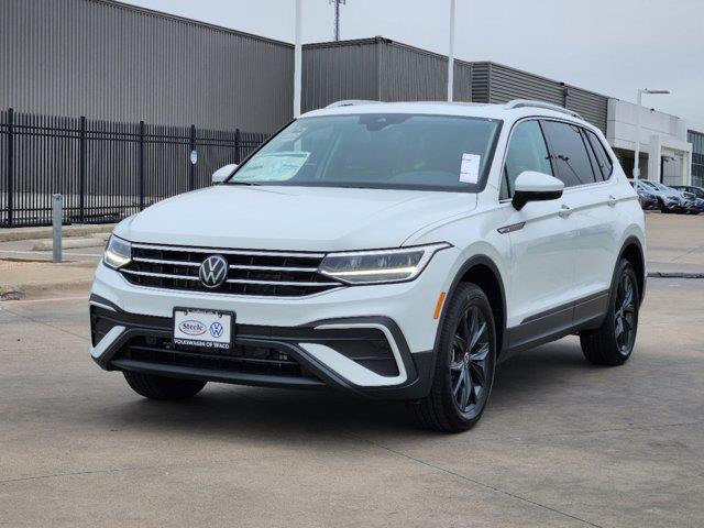 2024 Volkswagen Tiguan SE 2