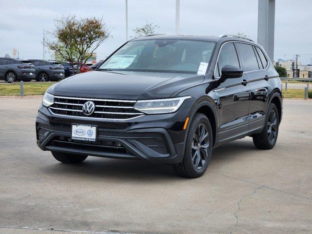 2024 Volkswagen Tiguan SE 2