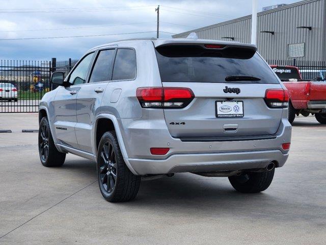 2020 Jeep Grand Cherokee Altitude 4