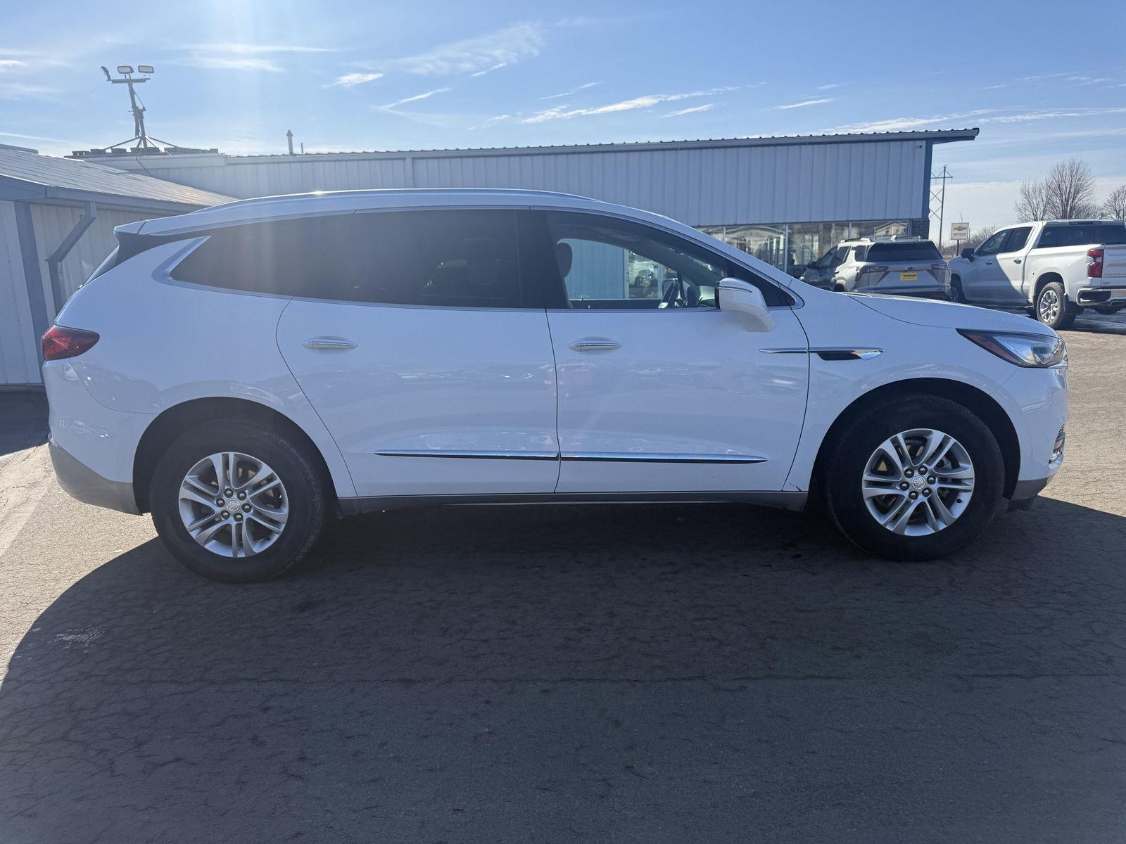 2021 Buick Enclave Essence AWD